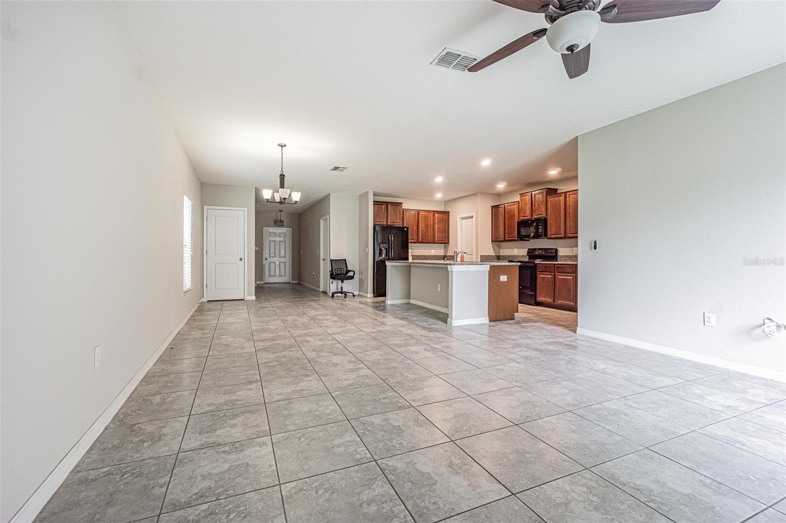 Single Family Residence at 17009 PEACEFUL VALLEY DR, WIMAUMA, photo 10 of 41