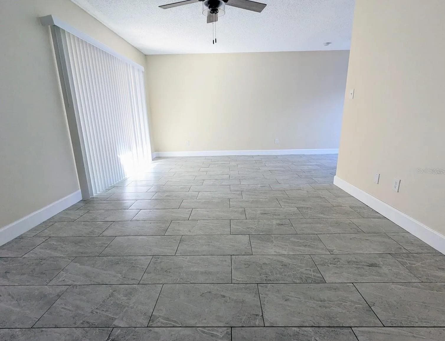 Townhouse at 3111 CREEKGLEN CT, BRANDON, photo 6 of 14