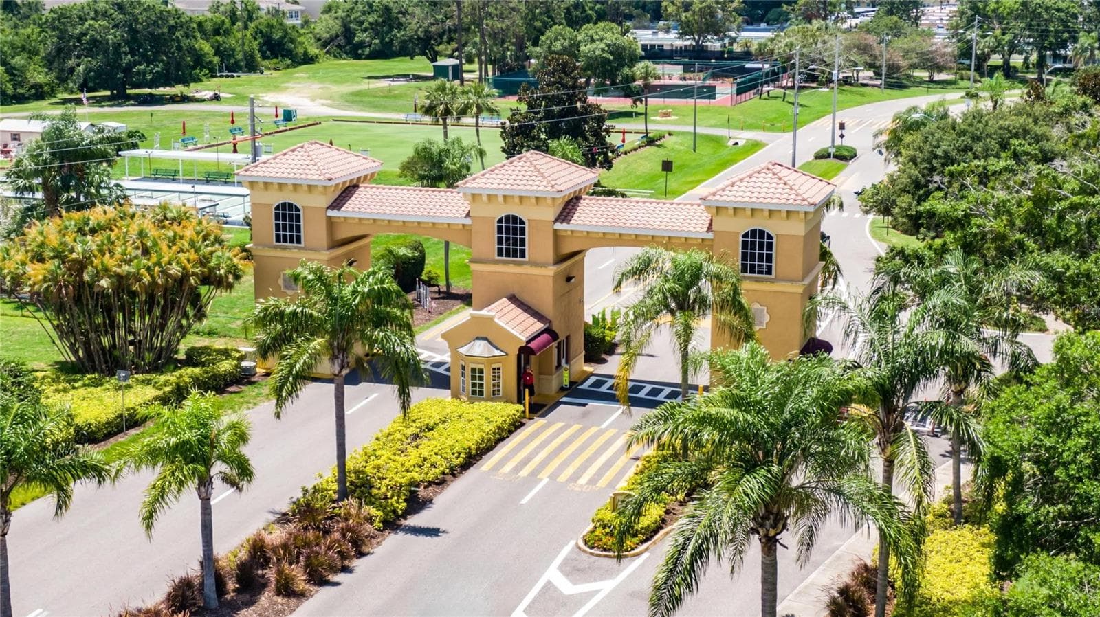 Condominium at 1607 HOVINGTON CIR #229, SUN CITY CENTER, photo 52 of 70