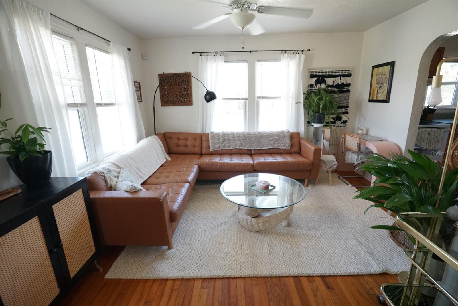 Single Family Residence at 145 NE LINCOLN CIR N, ST PETERSBURG, photo 7 of 51