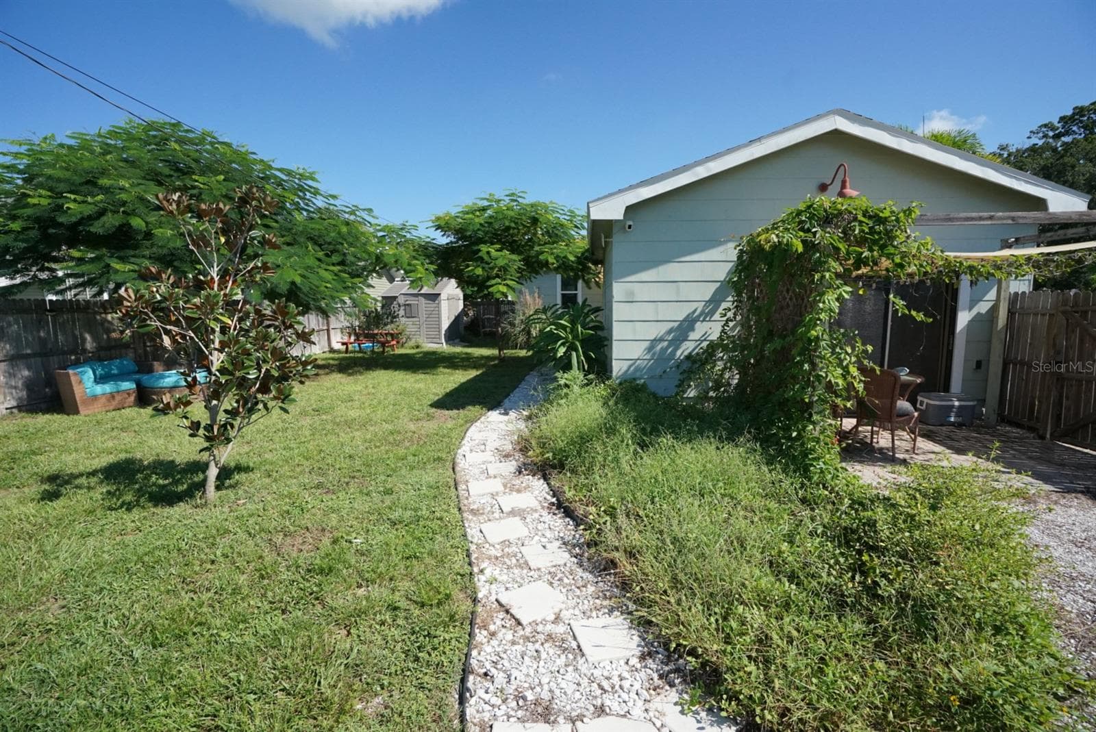 Single Family Residence at 145 NE LINCOLN CIR N, ST PETERSBURG, photo 45 of 51