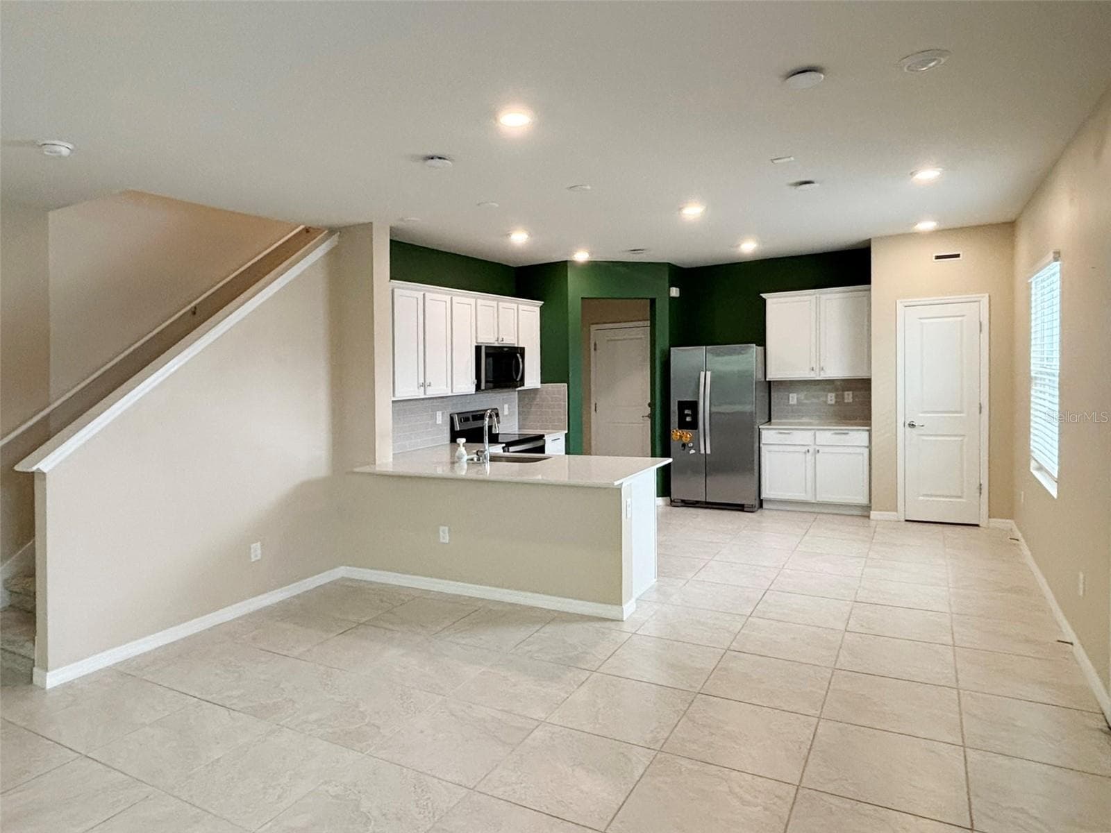 Townhouse at 4581 SPARKLING SHELL AVE, KISSIMMEE, photo 6 of 36