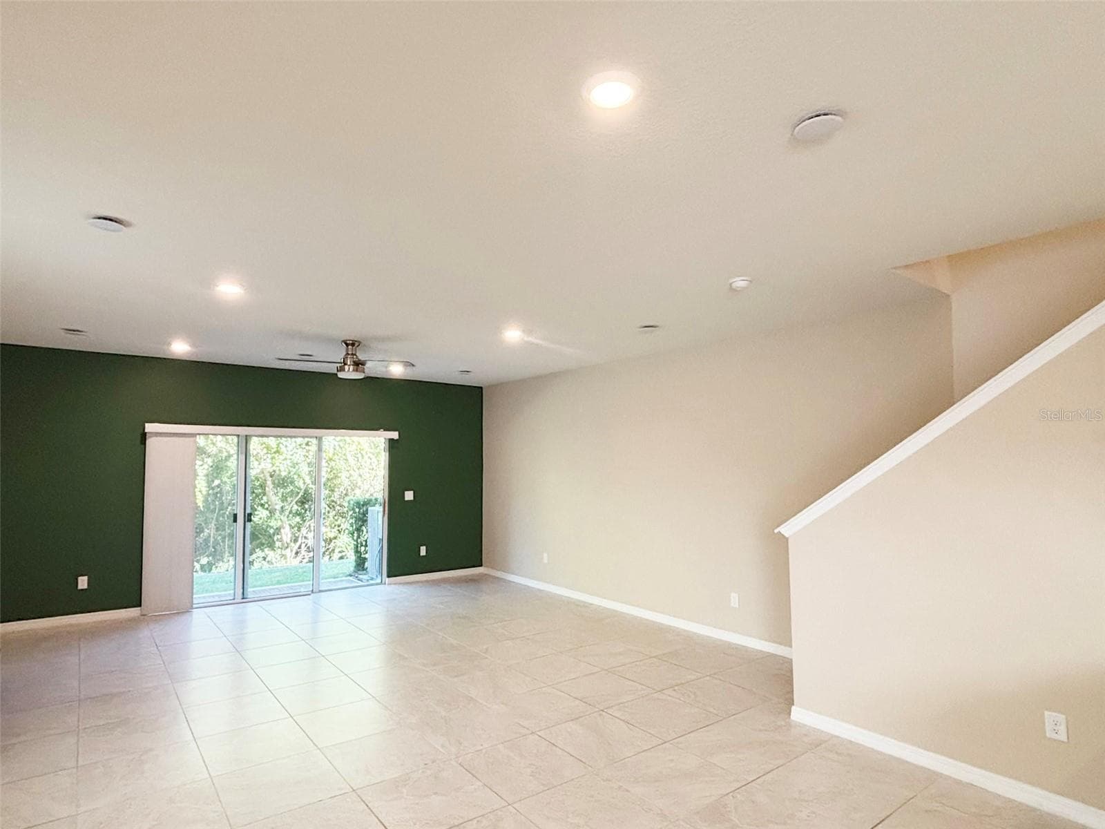 Townhouse at 4581 SPARKLING SHELL AVE, KISSIMMEE, photo 8 of 36