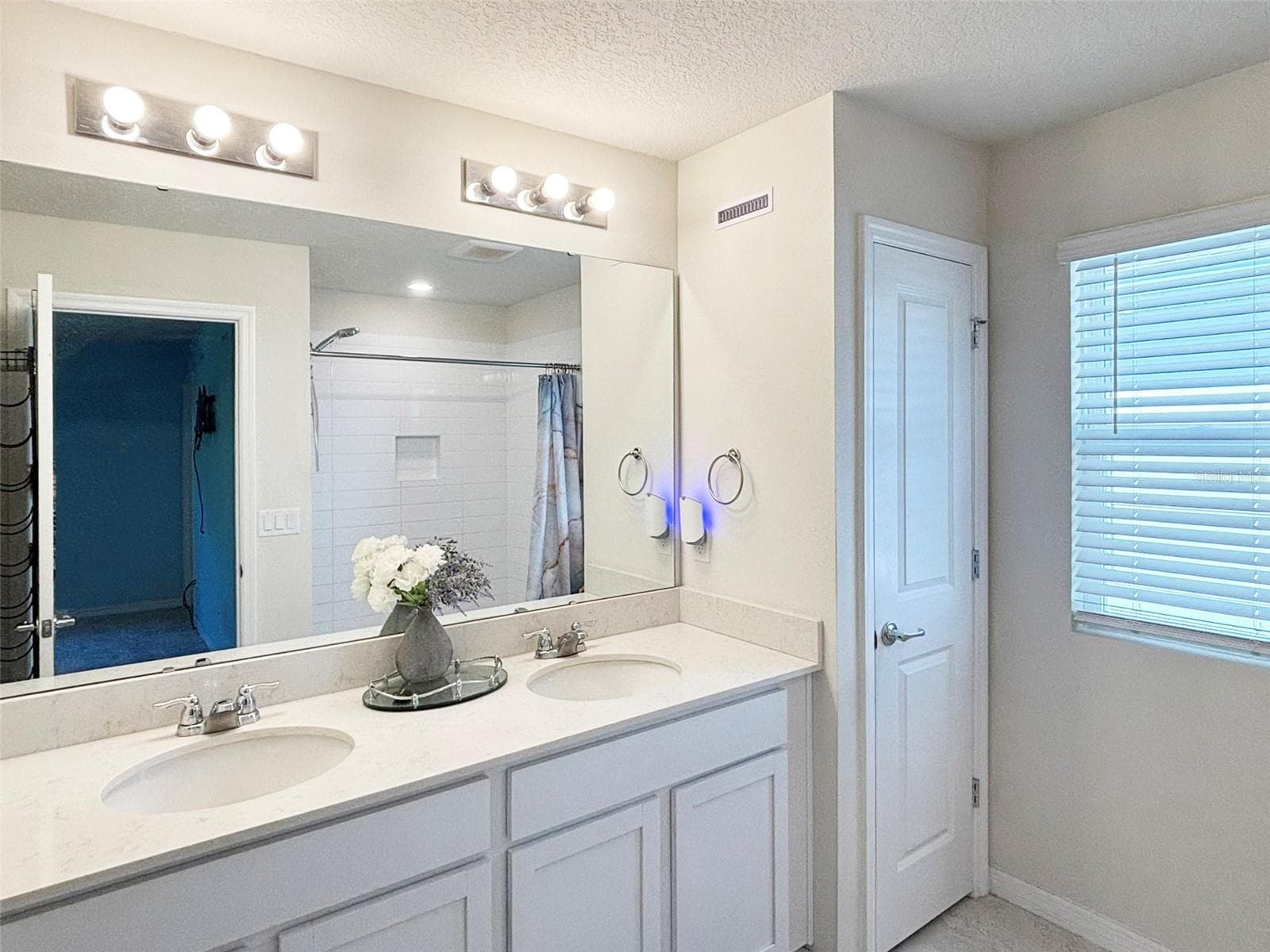 Townhouse at 4581 SPARKLING SHELL AVE, KISSIMMEE, photo 17 of 36