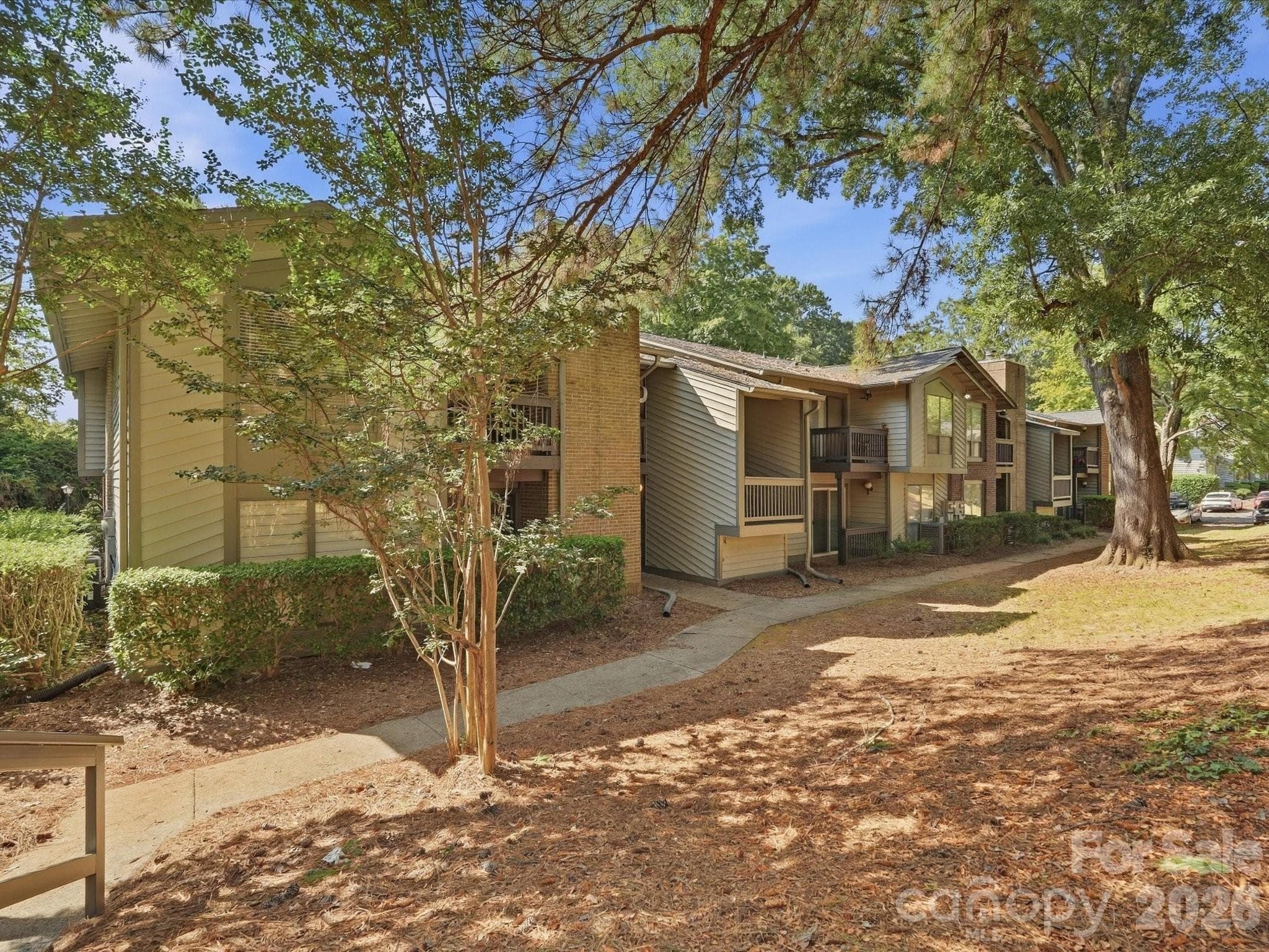 Condominium at 5024 Sardis Road, Charlotte, photo 5 of 36
