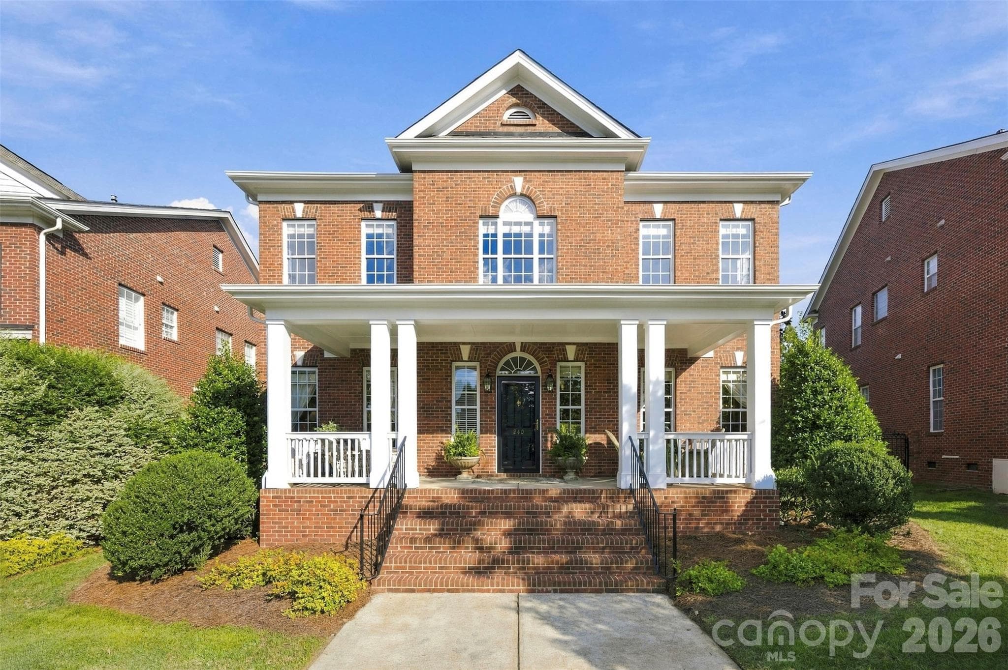 240 Hawthorne Park Avenue