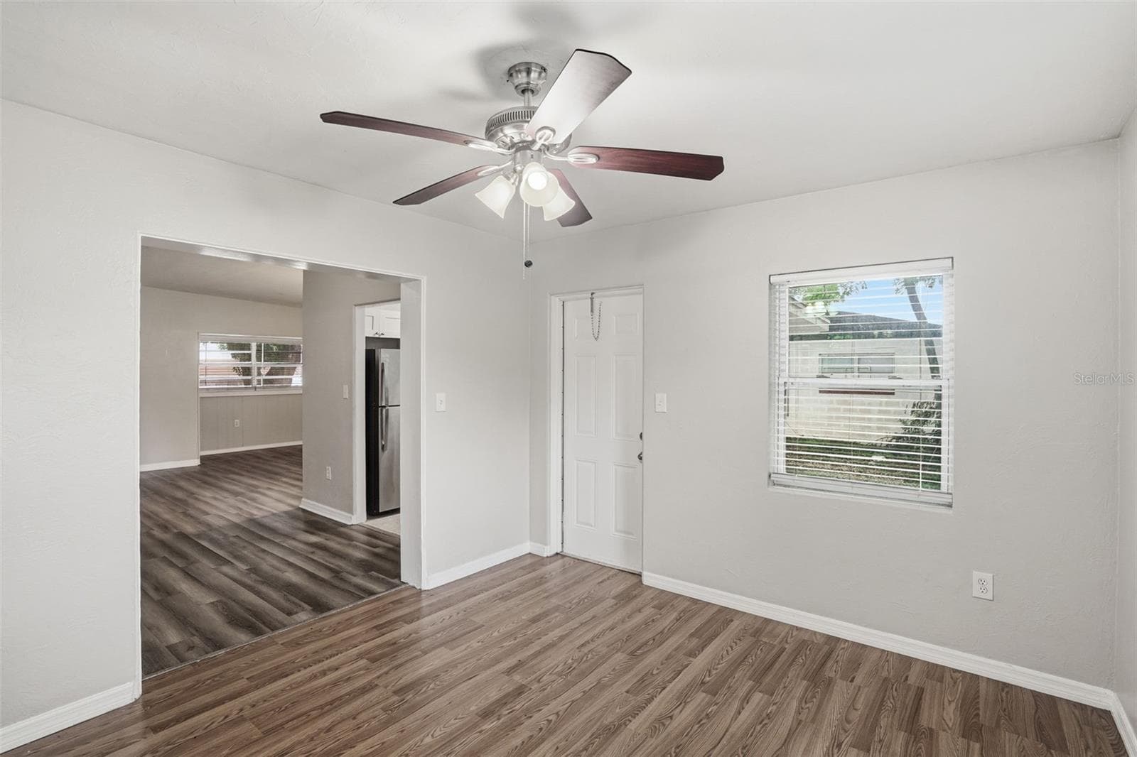 Single Family Residence at 2213 N HIAWASSEE RD, ORLANDO, photo 10 of 31