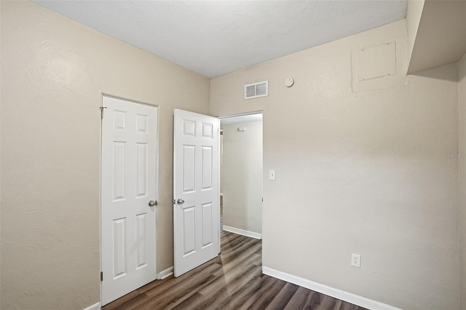 Single Family Residence at 2213 N HIAWASSEE RD, ORLANDO, photo 18 of 31