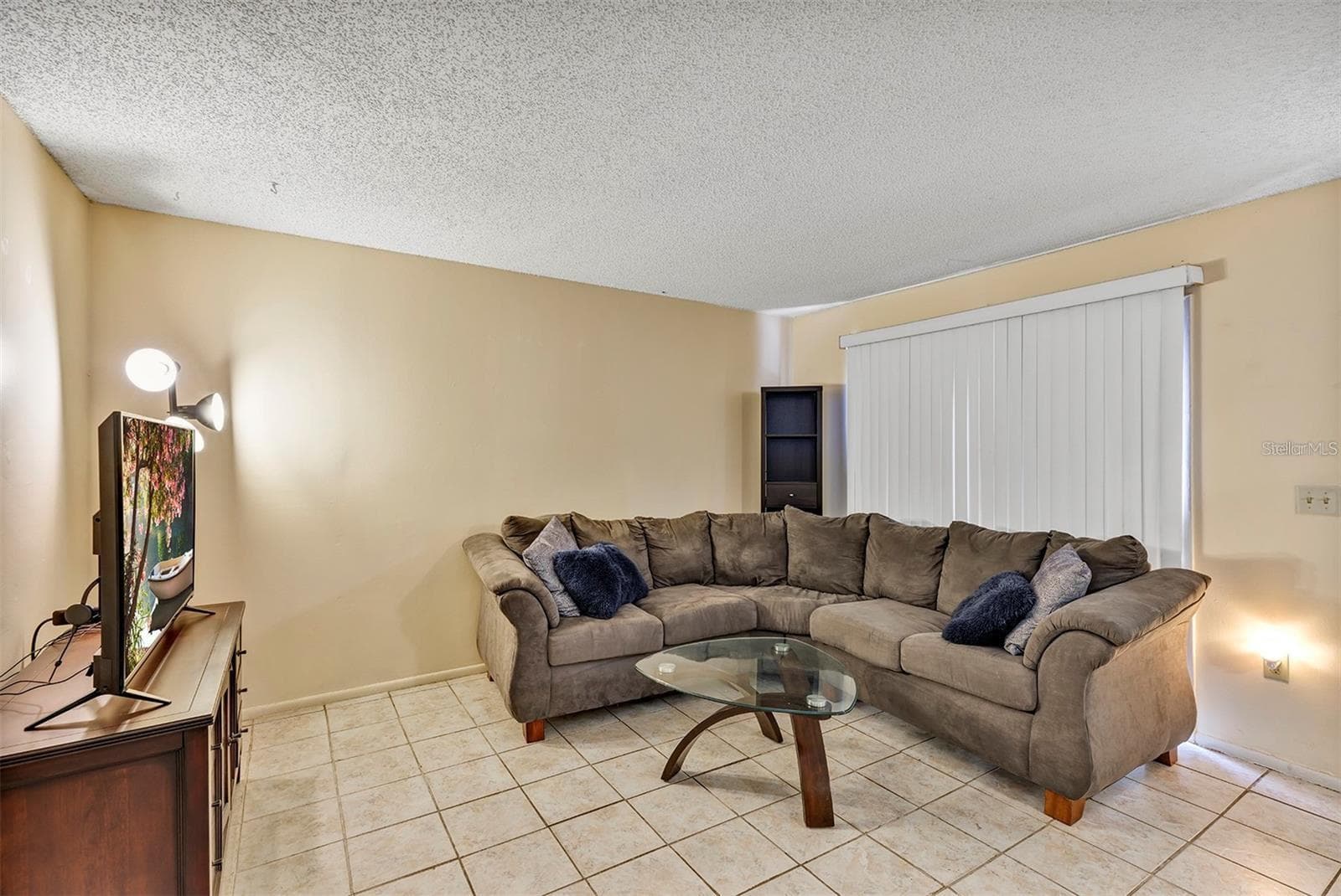 Condominium at 1728 TOWNHALL LN #1728, ORLANDO, photo 4 of 20