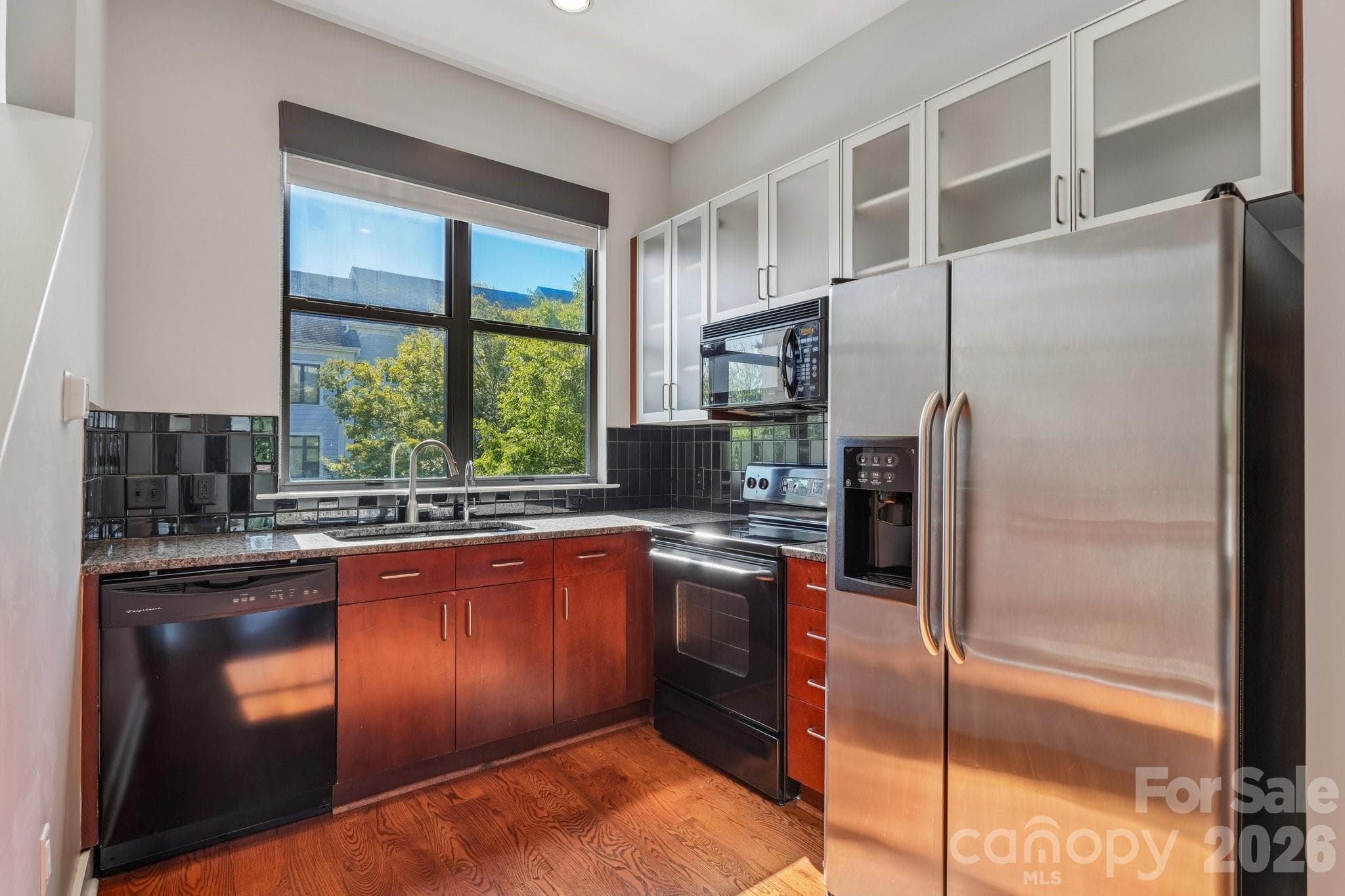 Condominium at 664 Garden District Drive, Charlotte, photo 9 of 47