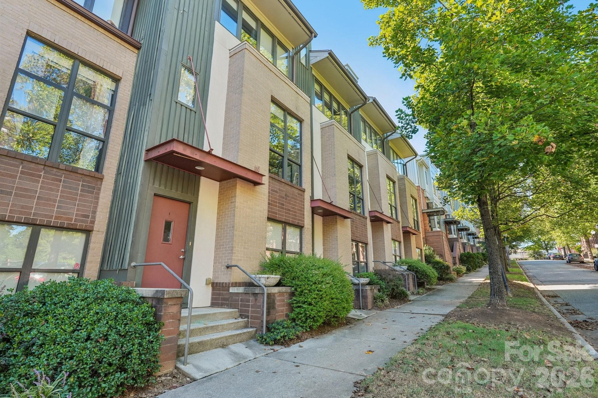 Condominium at 664 Garden District Drive, Charlotte, photo 44 of 47