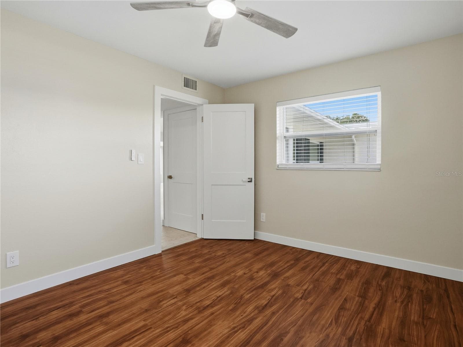 Single Family Residence at 6150 31ST AVE N, ST PETERSBURG, photo 19 of 37