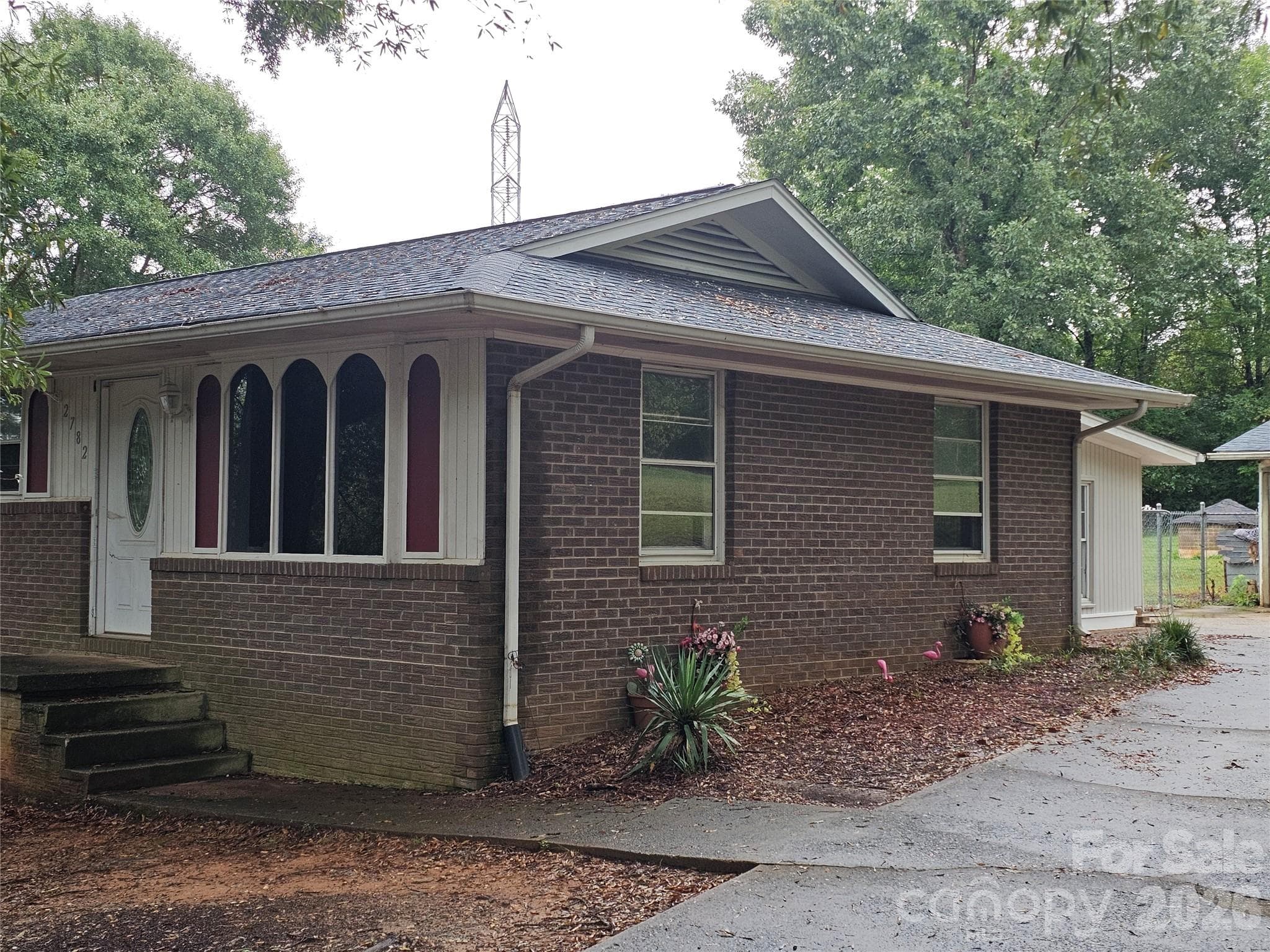 Single Family Residence at 2782 West View Street, Hickory, photo 28 of 32