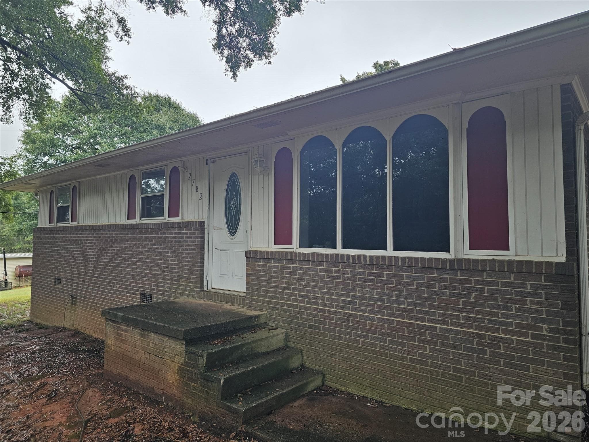 Single Family Residence at 2782 West View Street, Hickory, photo 29 of 32