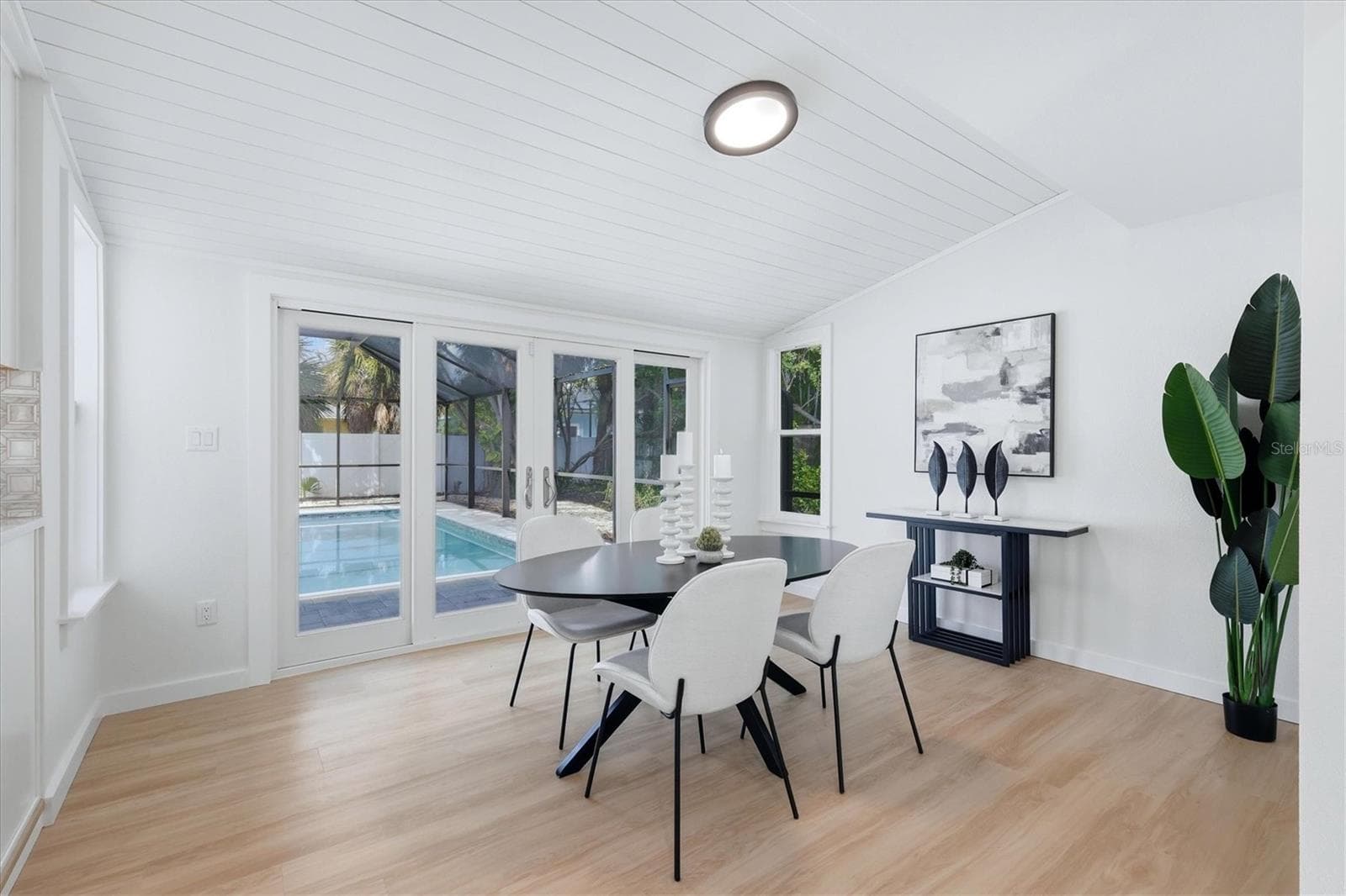 Single Family Residence at 512 SANTE JOSEPH ST, VENICE, photo 16 of 59