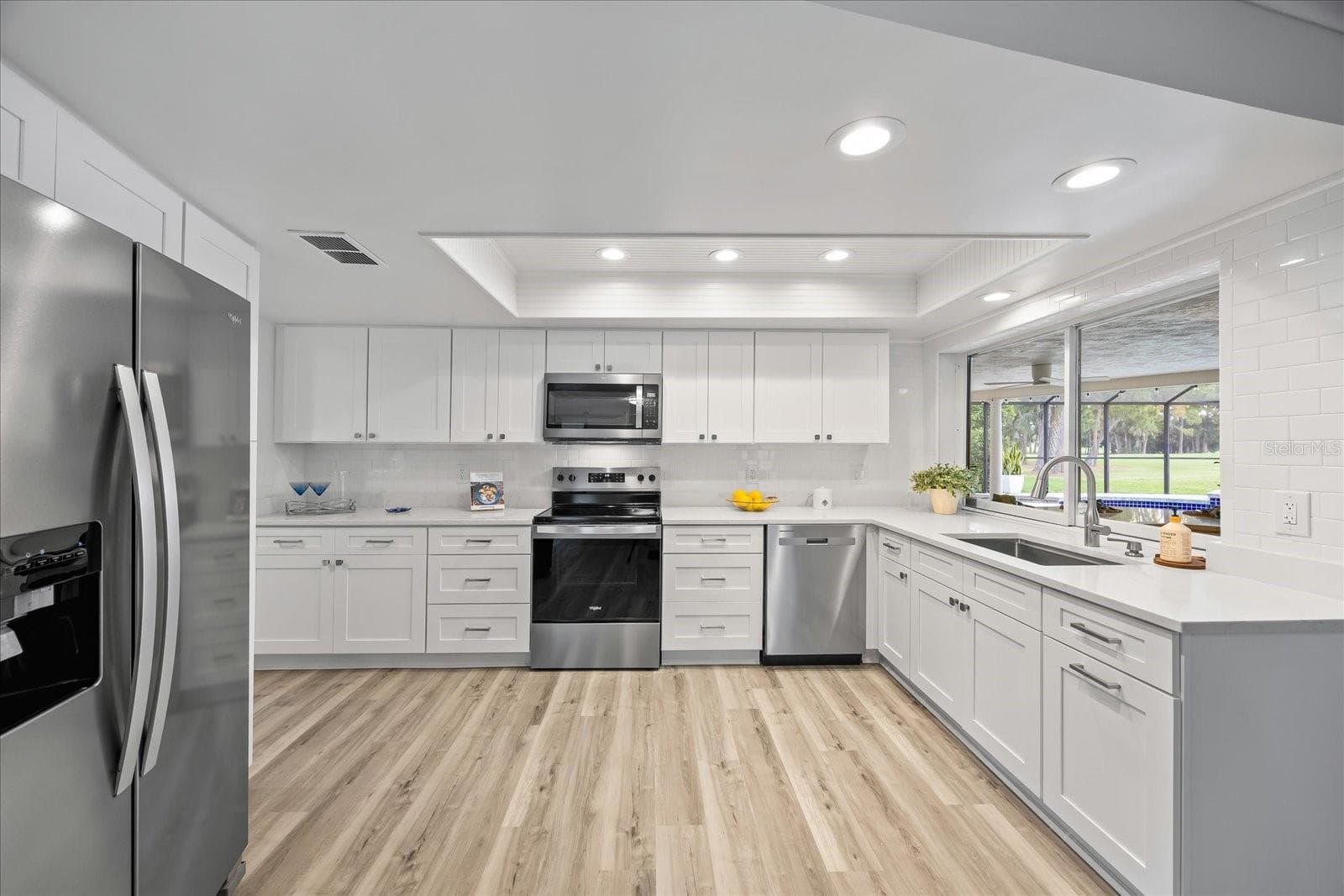 Single Family Residence at 2900 SANDPIPER PL, CLEARWATER, photo 10 of 51
