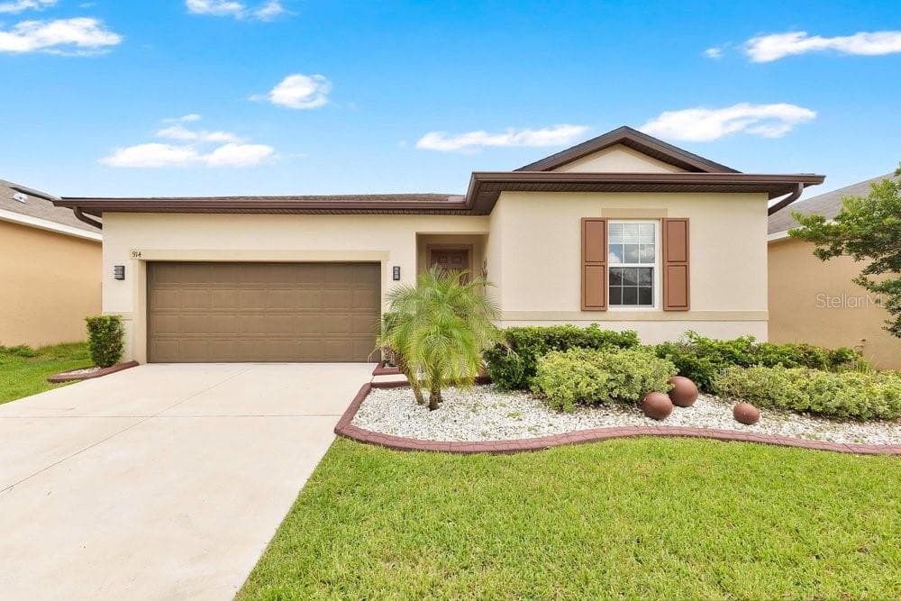 914 FALLON HILLS DR