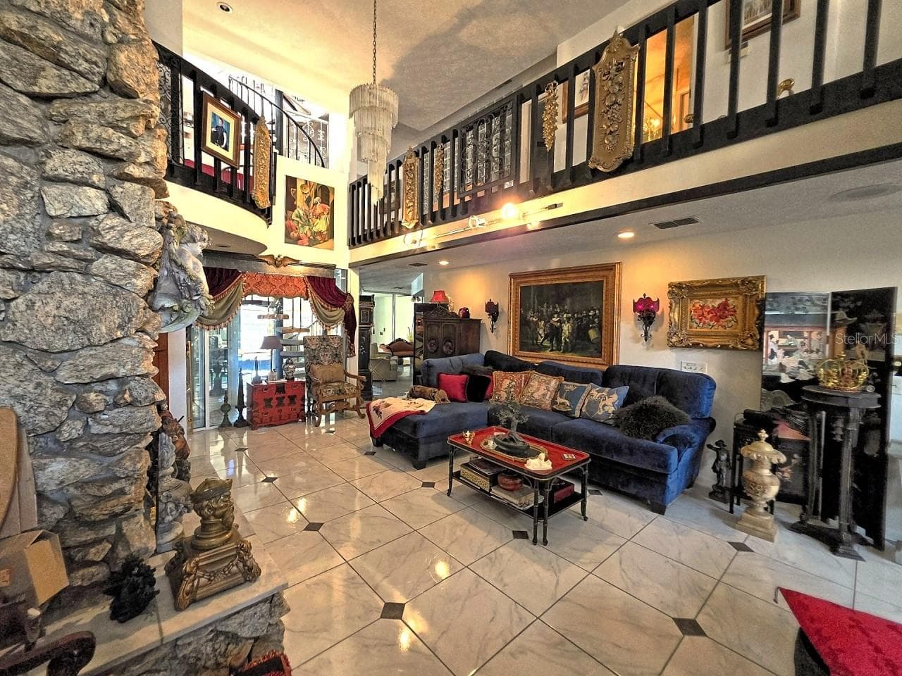 LIVING ROOM - 1778 SAMURAI PT #4, LUTZ