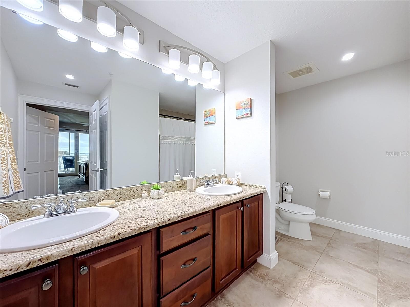 En Suite /Double Sinks, Bath and Shower - 225 W SEMINOLE BLVD #413, SANFORD