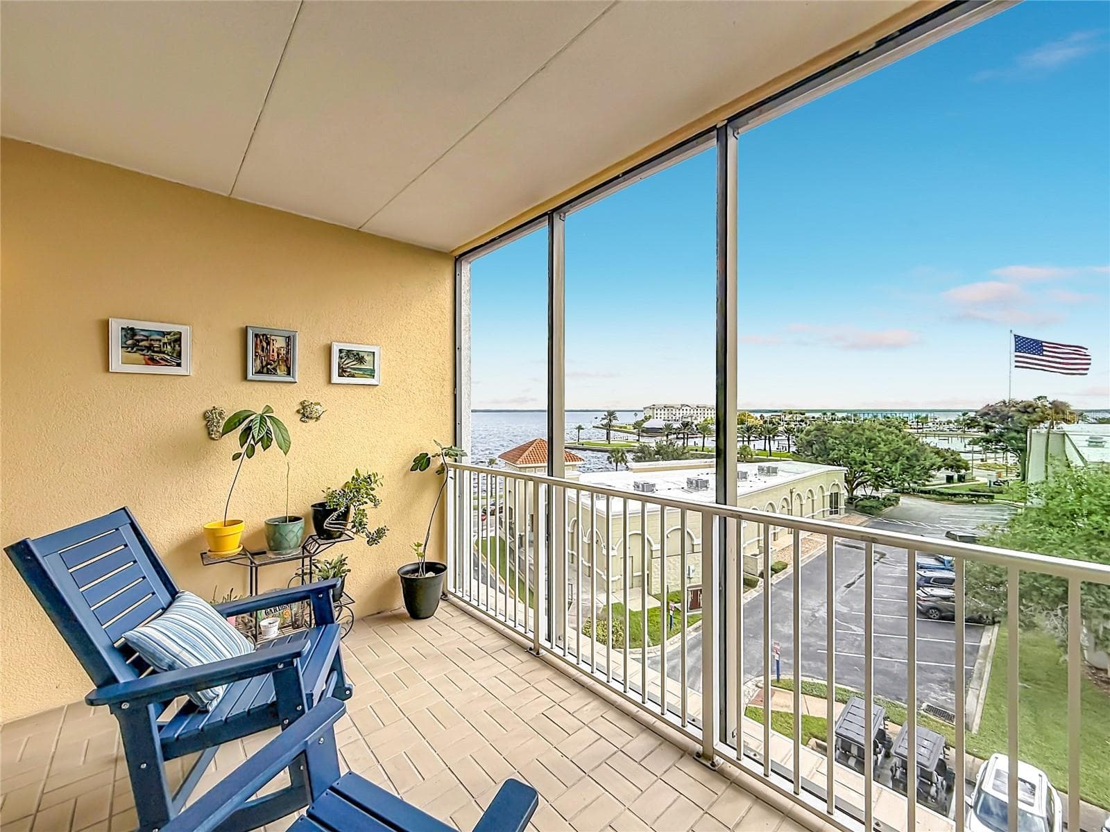 Screened in Bake Patio for Relaxing and Enjoying both Marina and Lake Monroe Views - 225 W SEMINOLE BLVD #413, SANFORD