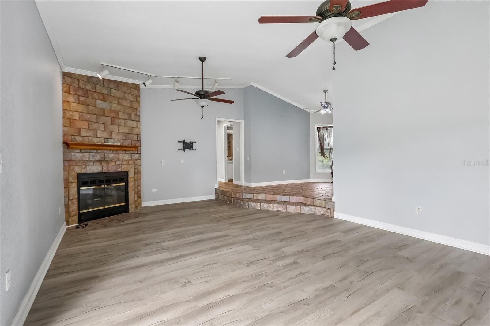 Single Family Residence at 117 HOMEWOOD DR, WINTER HAVEN, photo 8 of 54