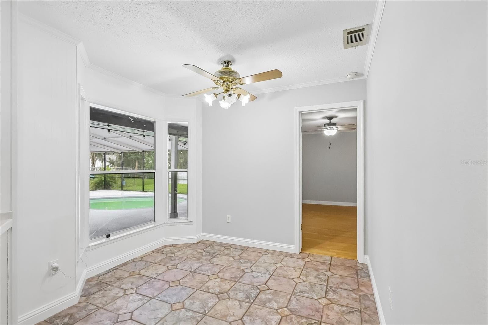 Single Family Residence at 117 HOMEWOOD DR, WINTER HAVEN, photo 13 of 54
