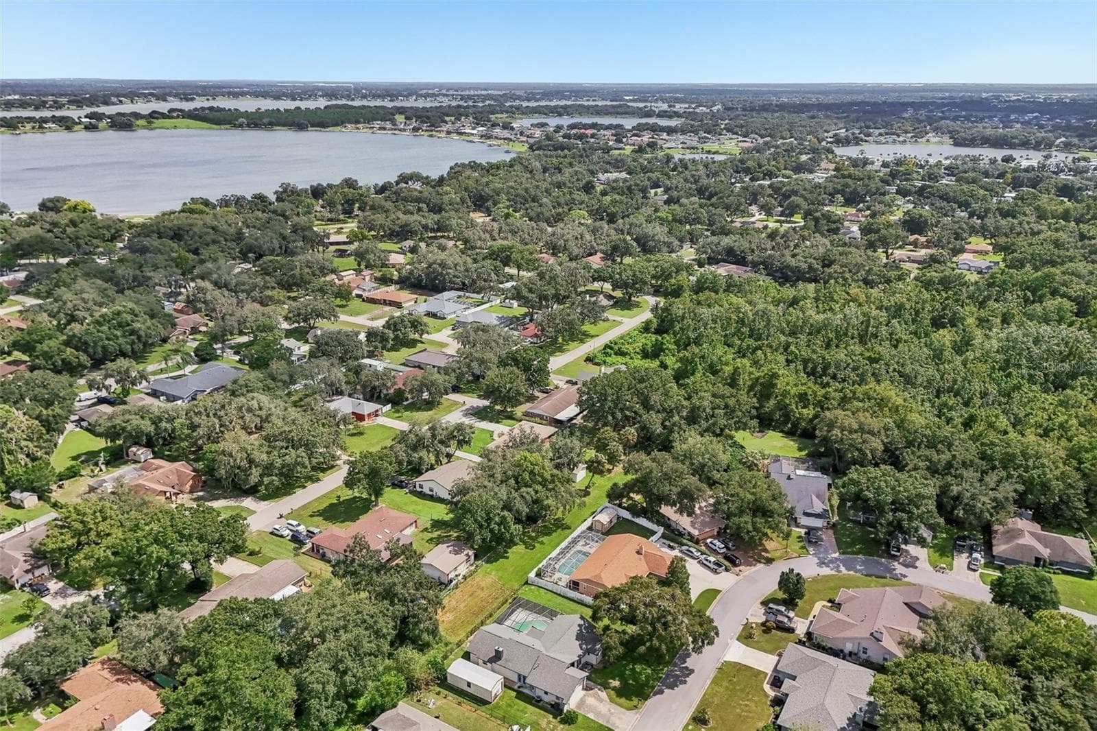 Single Family Residence at 117 HOMEWOOD DR, WINTER HAVEN, photo 44 of 54