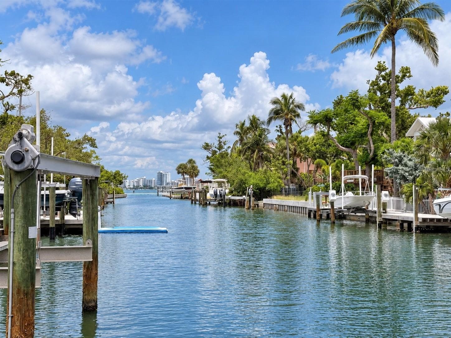 Wide, deepwater canal. - 3441 GULFMEAD DR, SARASOTA