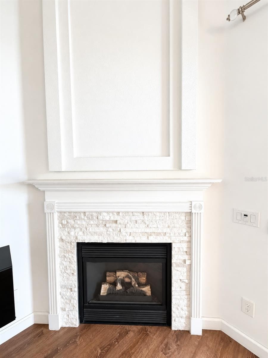 Fireplace - 2409 TREYMORE DR, ORLANDO