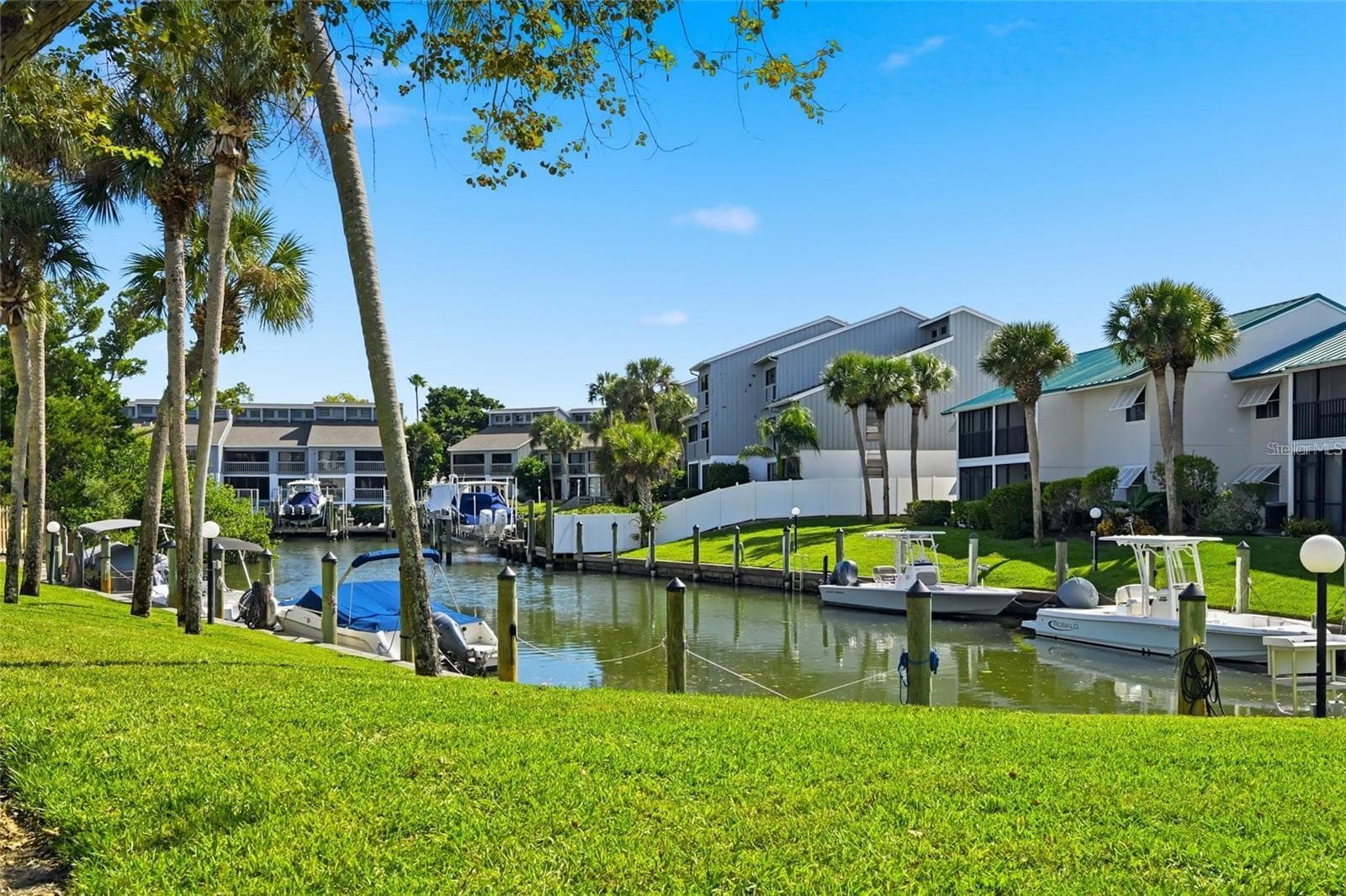 Condo - Hotel at 5673 MIDNIGHT PASS RD #202, SARASOTA, photo 23 of 30