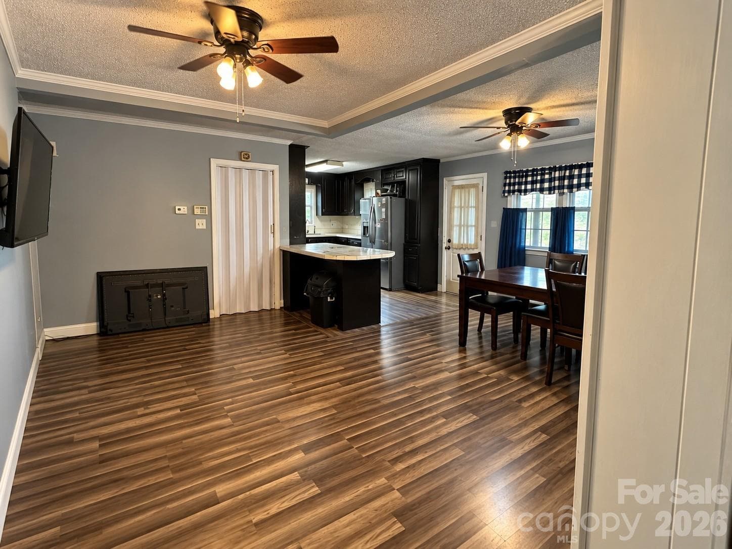 Single Family Residence at 9 Fleetwood Drive SW, Concord, photo 5 of 23