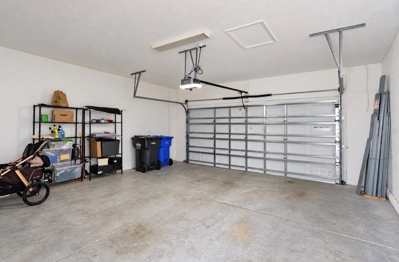 Over-sized 2 car Garage - 6273 CAMINO DR, APOLLO BEACH