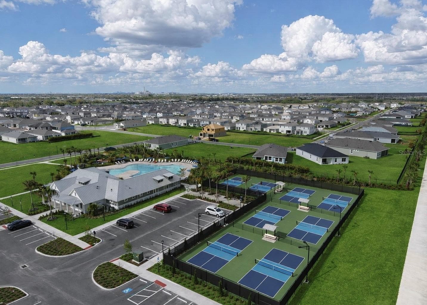 Amenities - 6273 CAMINO DR, APOLLO BEACH