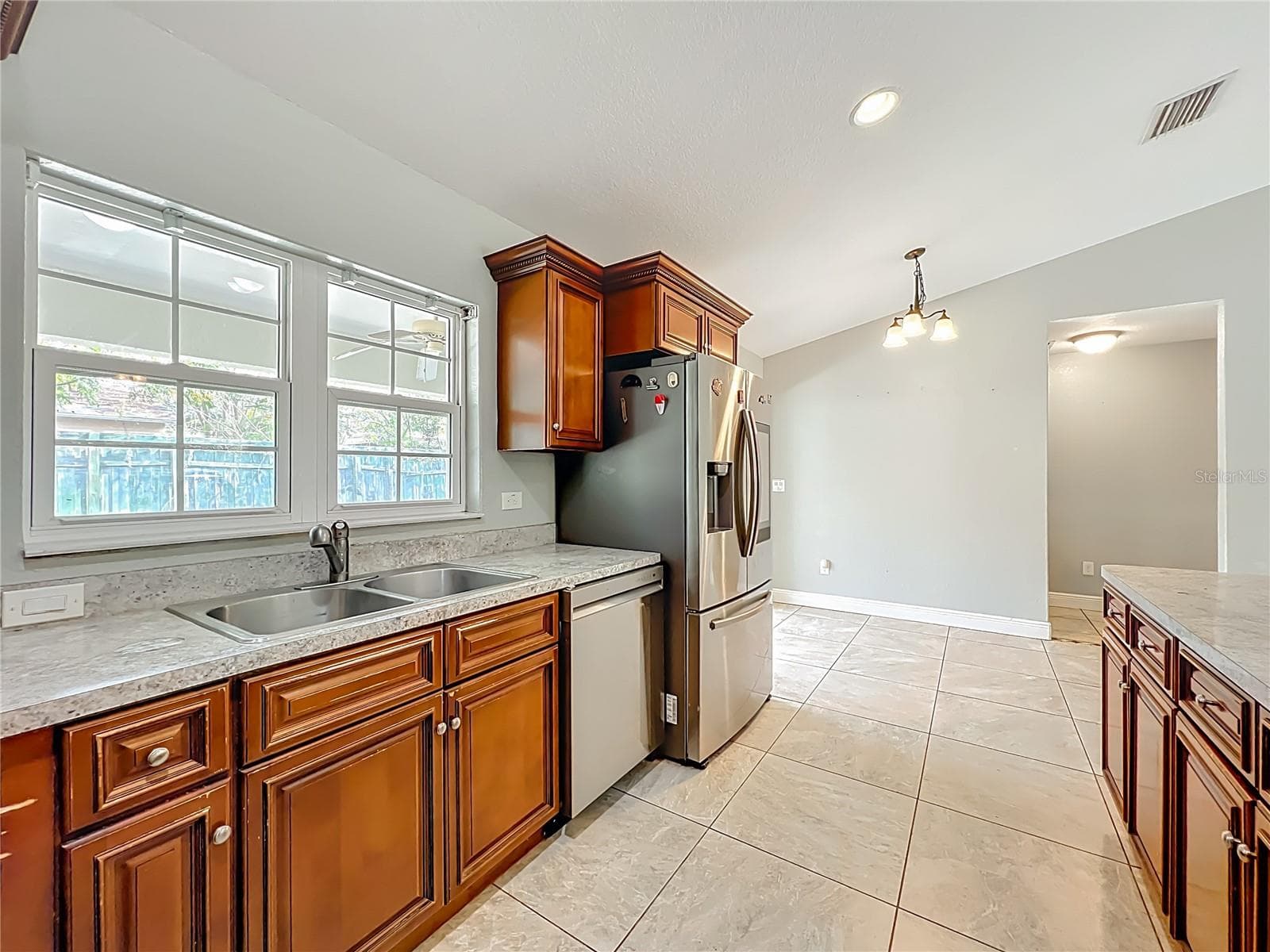Single Family Residence at 608 MASTERS AVE, WILDWOOD, photo 21 of 49