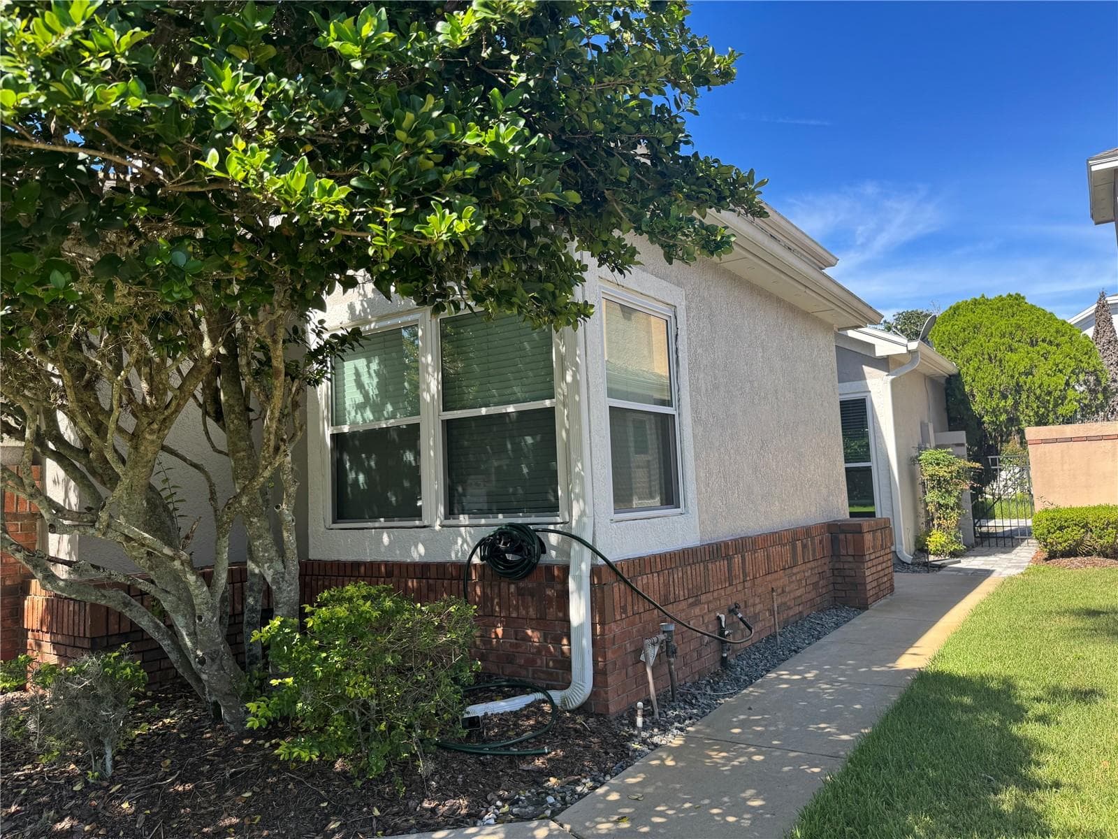 Single Family Residence at 14442 MANDOLIN DR, ORLANDO, photo 3 of 20