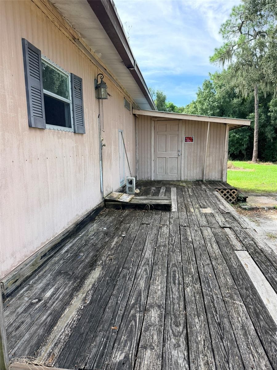 Manufactured Home at 3216 JACK JONES RD, WAUCHULA, photo 38 of 78
