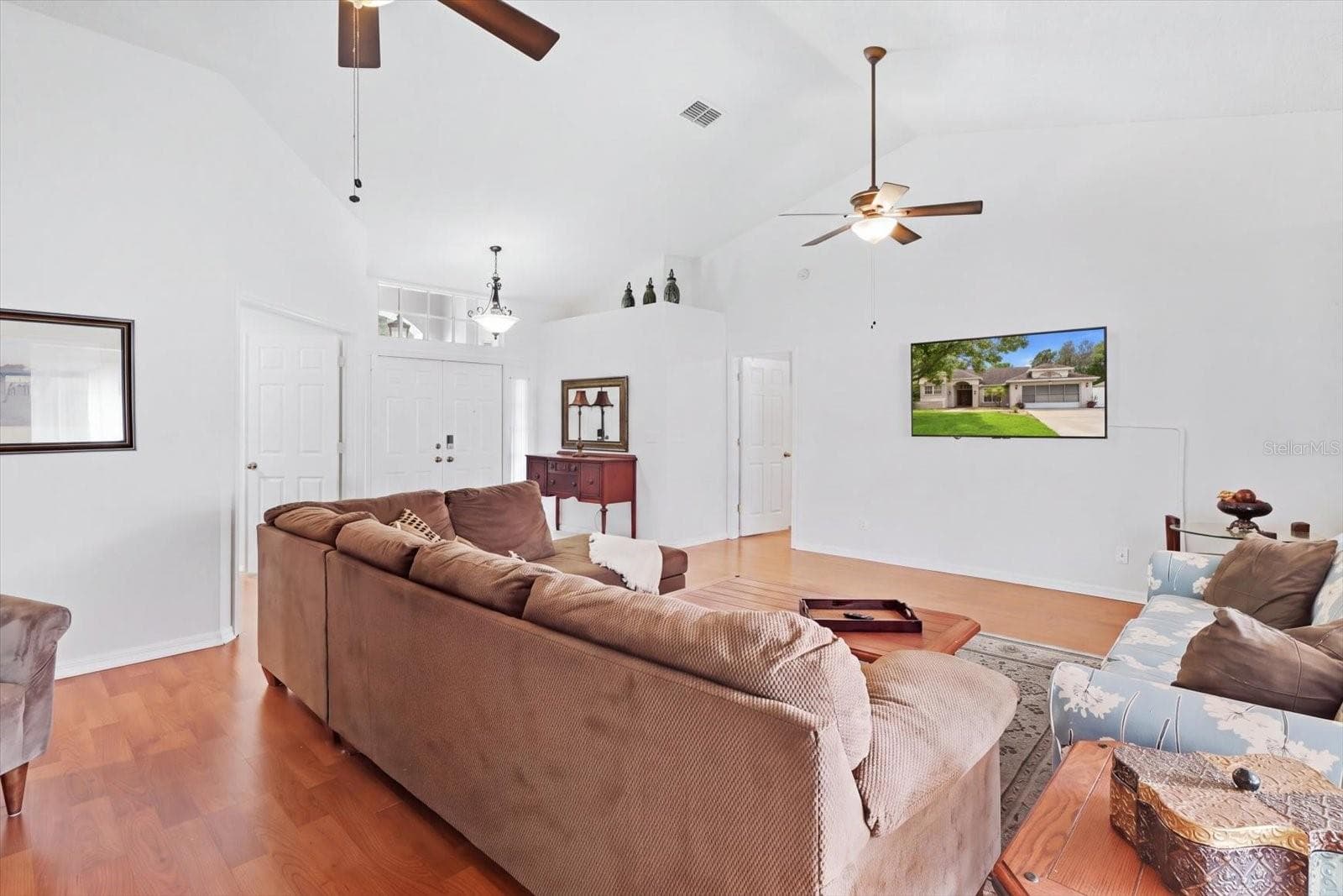 Single Family Residence at 8088 SPANISH OAK DR, SPRING HILL, photo 8 of 28
