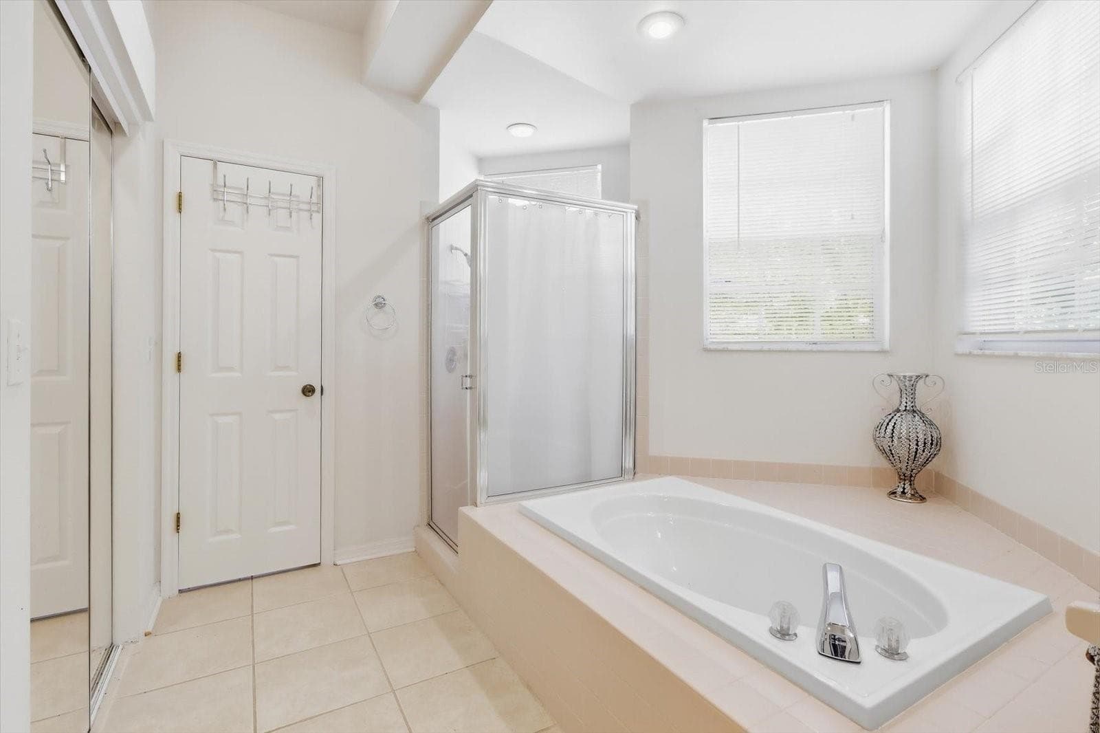 Single Family Residence at 8088 SPANISH OAK DR, SPRING HILL, photo 11 of 28