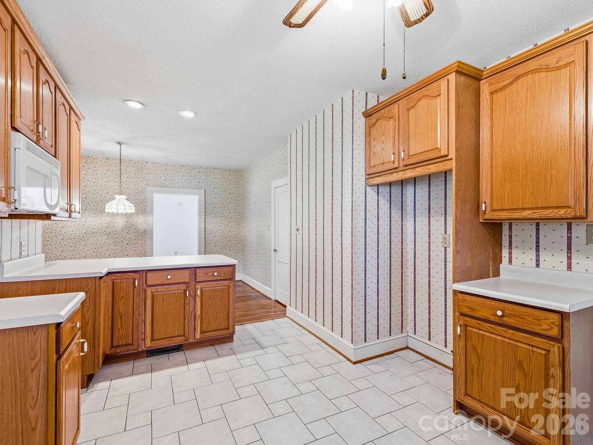 Single Family Residence at 1308 Charlotte Highway, Fairview, photo 18 of 36