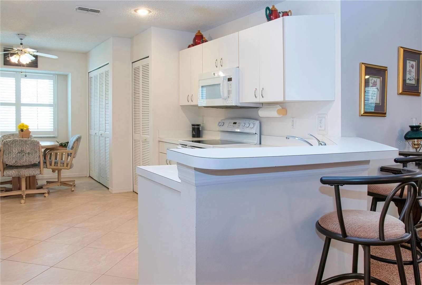 Condominium at 2203 MAYFIELD OAKS PL, SUN CITY CENTER, photo 13 of 56