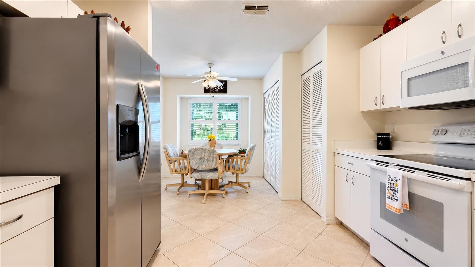 Condominium at 2203 MAYFIELD OAKS PL, SUN CITY CENTER, photo 15 of 56