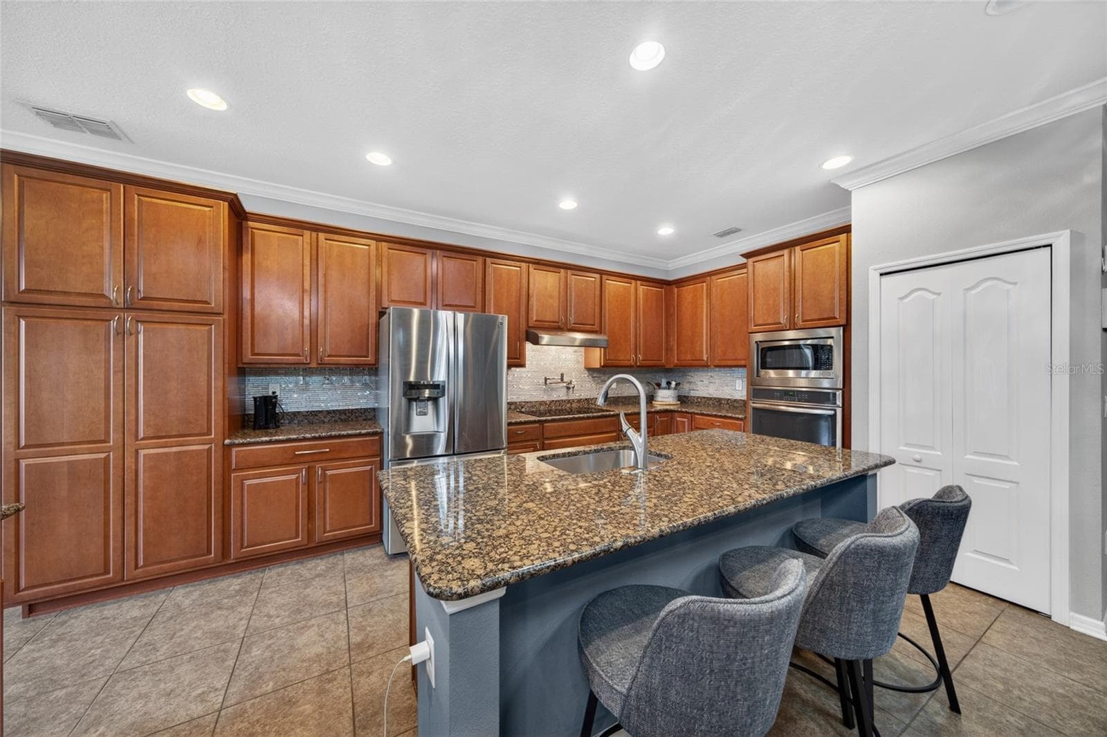 Single Family Residence at 4054 RIVER BANK WAY, PORT CHARLOTTE, photo 10 of 37