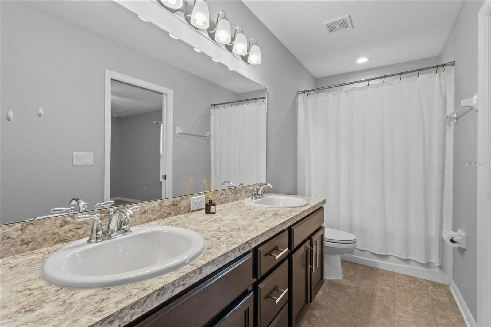 Townhouse at 4681 VIGNETTE WAY, SARASOTA, photo 11 of 49