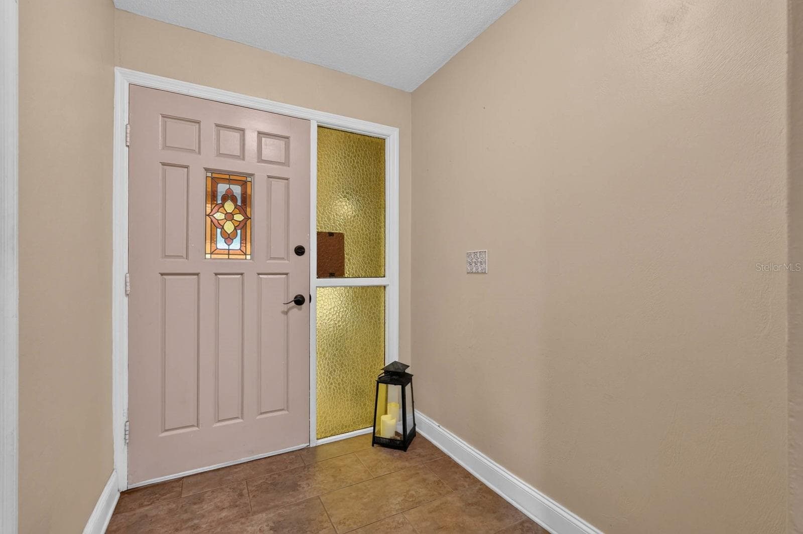 Foyer - 319 QUAKER RIDGE DR, DAYTONA BEACH