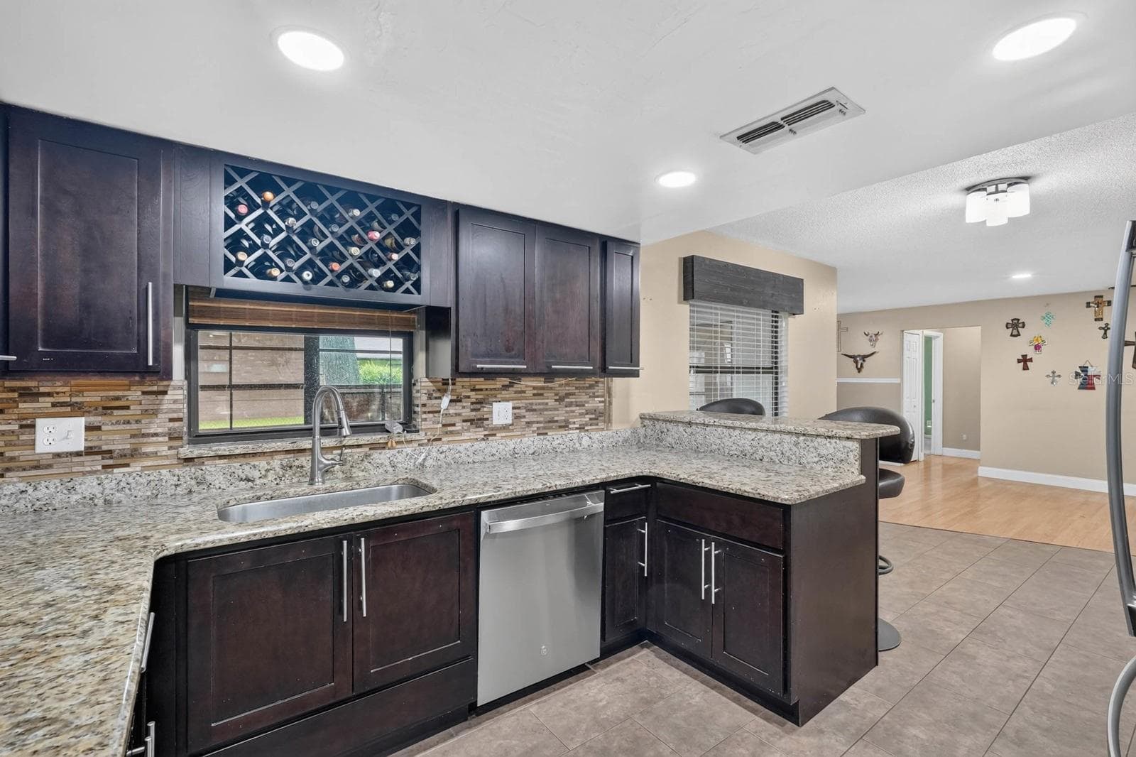 Kitchen Cabinetry and Countertops - 319 QUAKER RIDGE DR, DAYTONA BEACH
