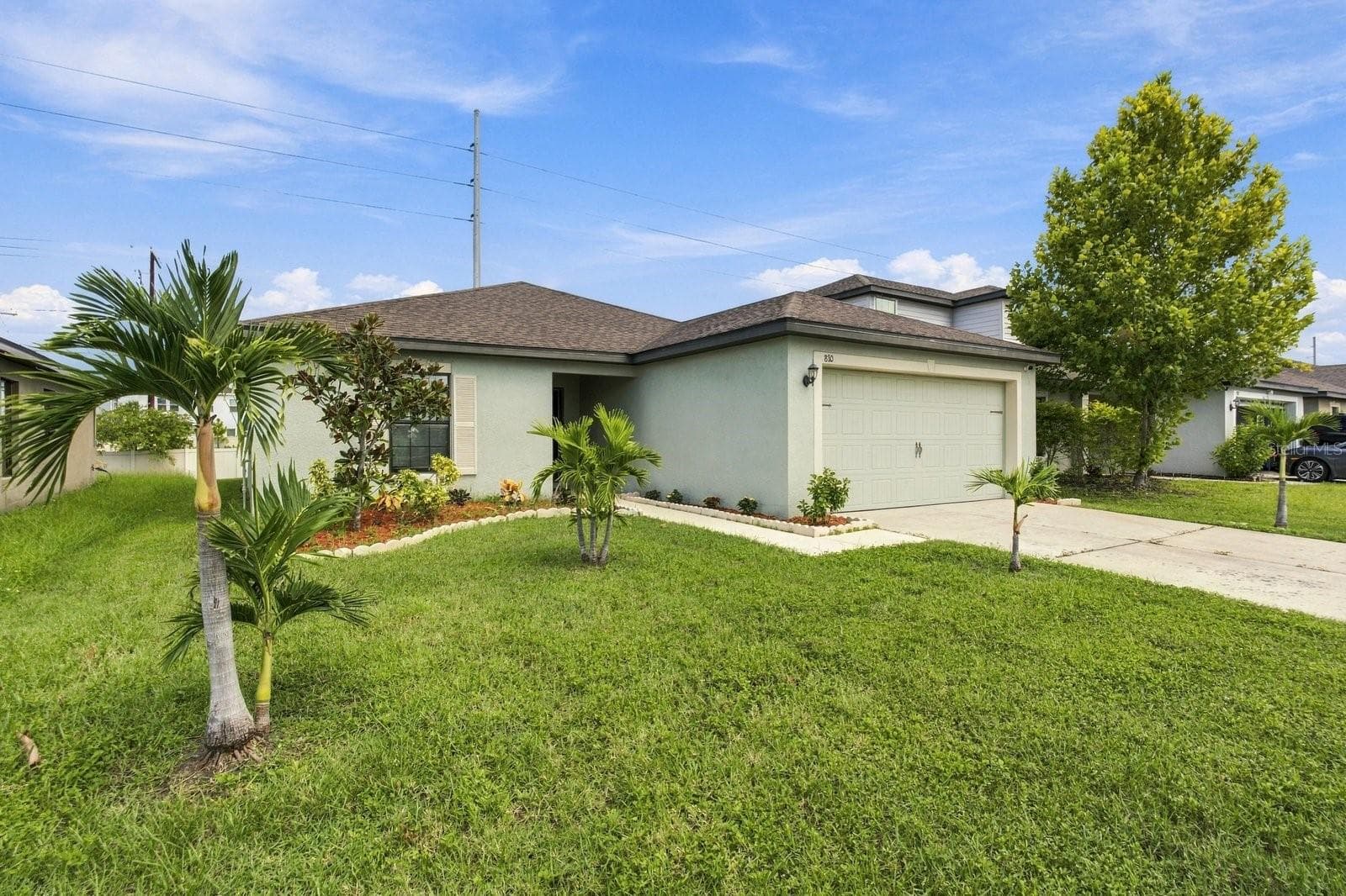 810 CHATHAM WALK DR