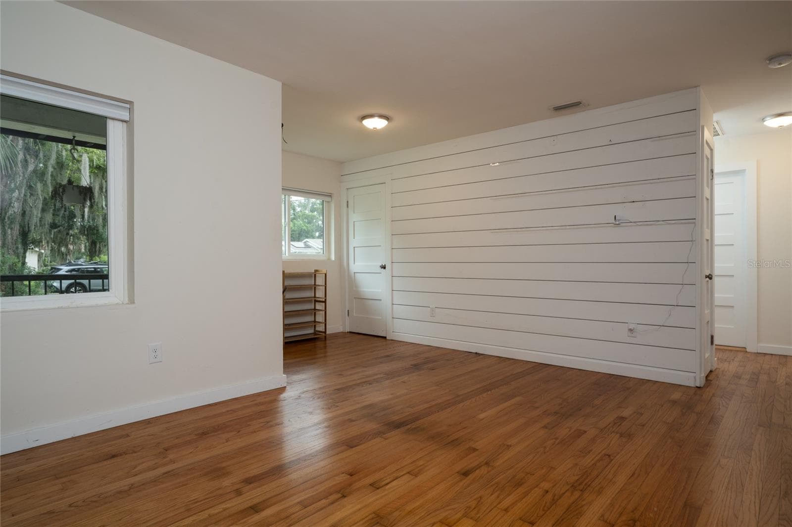 Single Family Residence at 1004 N CAMPHOR LN, DELAND, photo 11 of 29