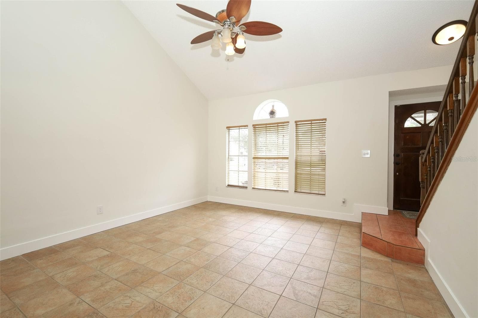 Single Family Residence at 1093 KELLY CREEK CIR, OVIEDO, photo 5 of 66