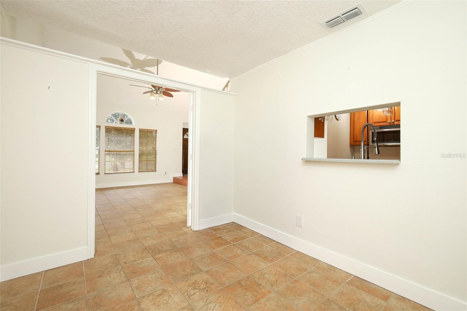 Single Family Residence at 1093 KELLY CREEK CIR, OVIEDO, photo 10 of 66