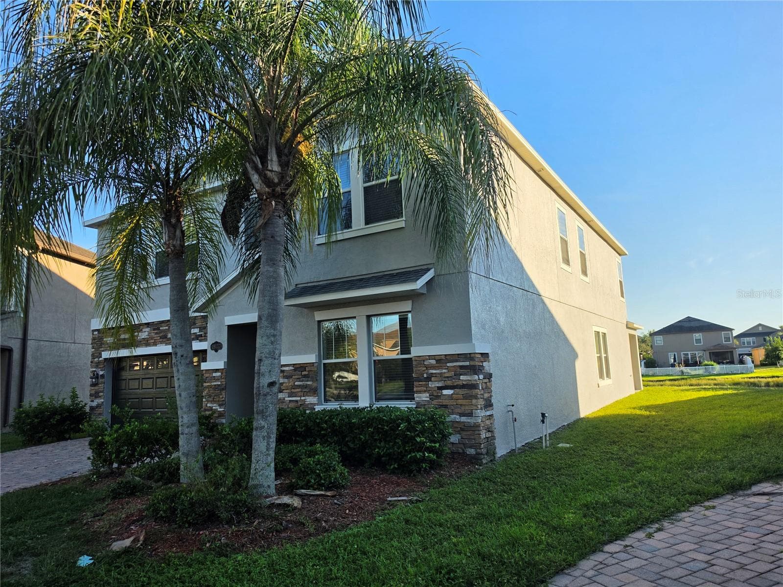 Single Family Residence at 19417 PADDOCK VIEW DR, TAMPA, photo 4 of 55